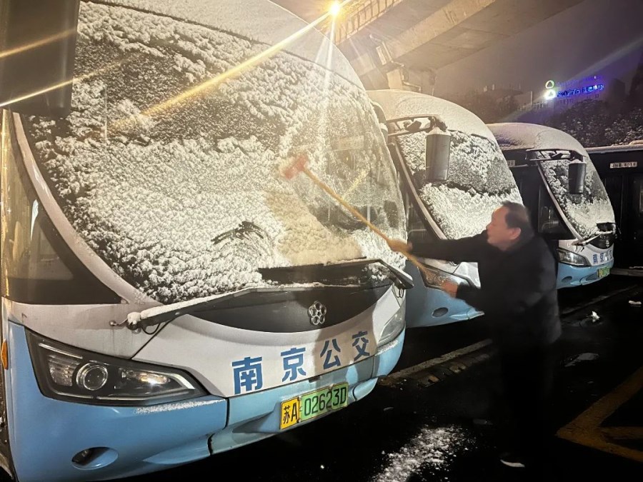 扫雪2.jpg